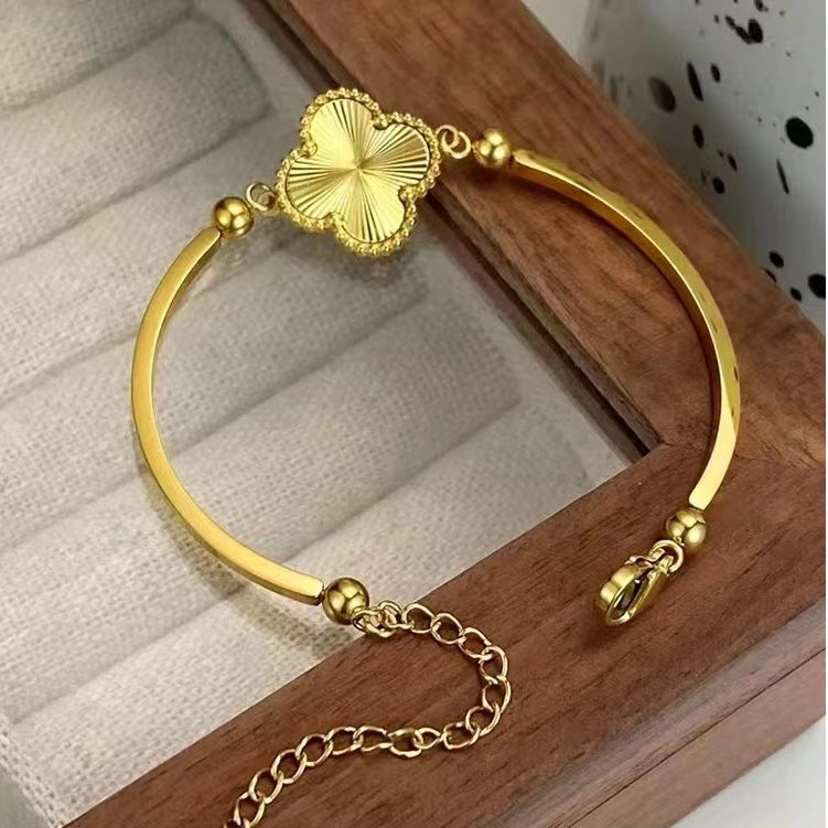 Isla Bracelet - Lamoanna