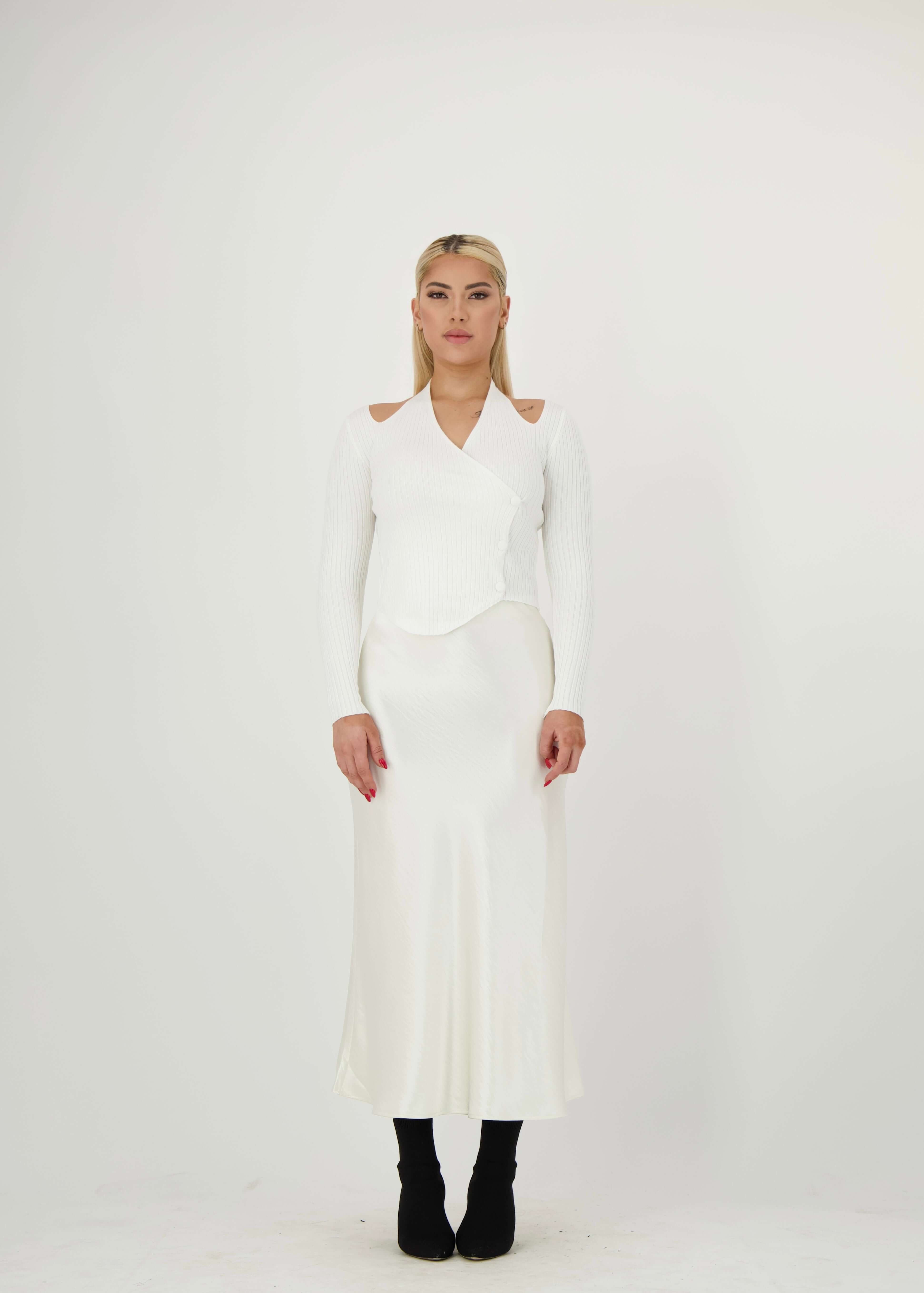 "Mia Silk Skirt – elegant and timeless fashion"
"Chic and versatile Mia Silk Skirt for any occasion"
"Soft and luxurious Mia Silk Skirt for women"
"Effortless style with the Mia Silk Skirt"
"Mia Silk Skirt – perfect for day-to-night looks"
"Sophisticated high-waisted Mia Silk Skirt"
"Mia Silk Skirt – a must-have wardrobe essential"
"Flattering and flowy Mia Silk Skirt design"
"Classic Mia Silk Skirt for a refined look"
"Mia Silk Skirt – stylish, sleek, and elegant"