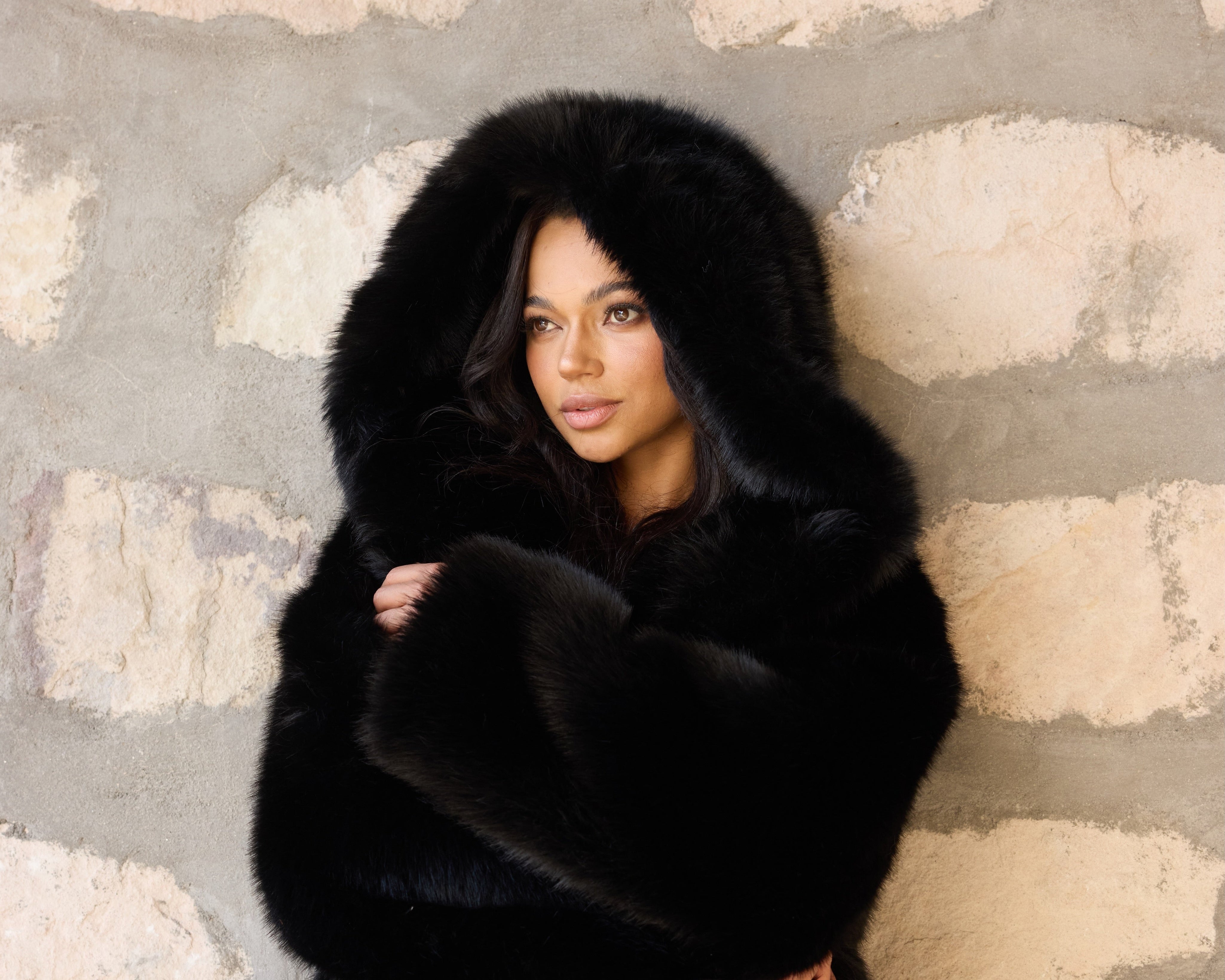 Black Fur Coat - Lamoanna